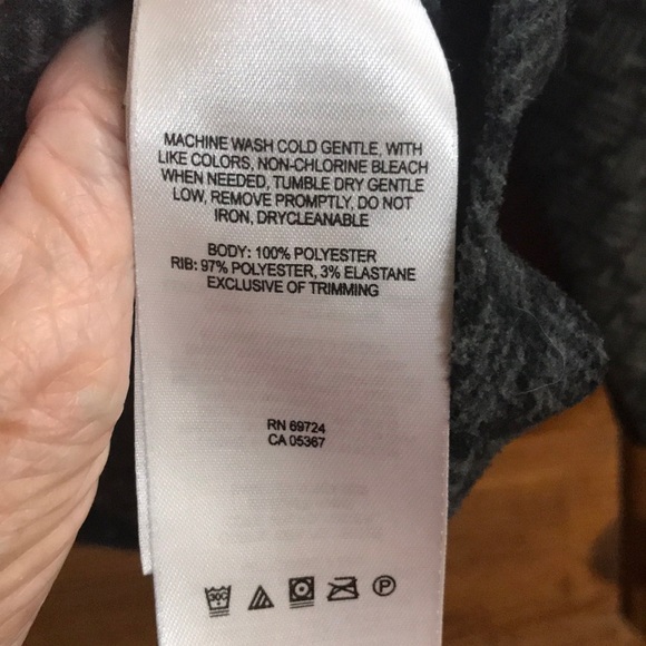 Columbia Medium Women’s Pullover - Picture 5 of 8